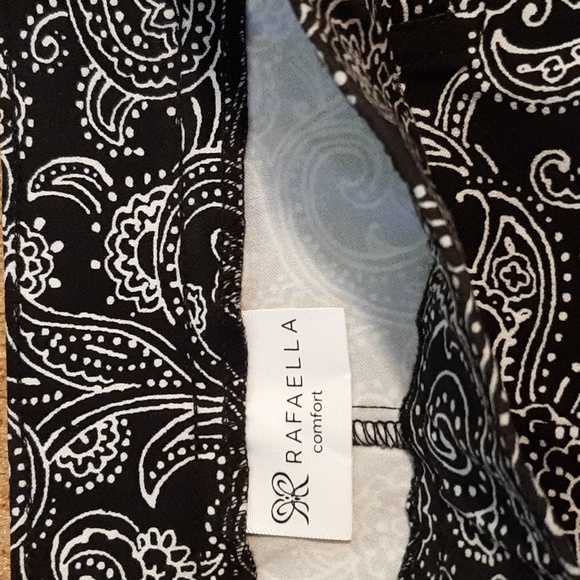 Paisley patterned bermuda shorts - Picture 3 of 3